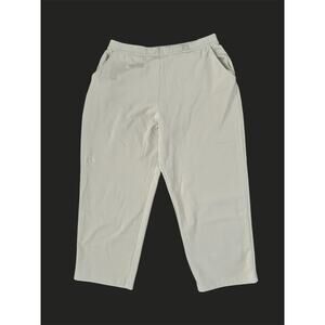 L.L. Bean Women's Perfect Fit Straight-Leg Cotton Crop Pants Sz M PET, Beige